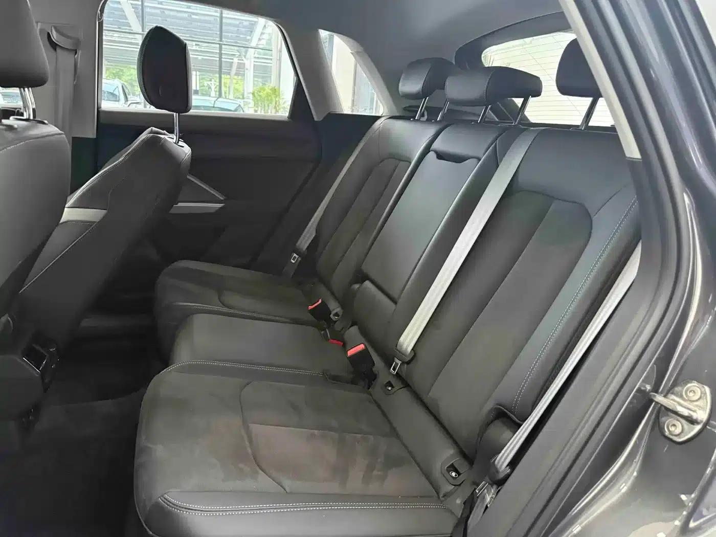Audi Q3 2023 35 TFSI Fashion Dynamic (1.4T) — миниатюра 17