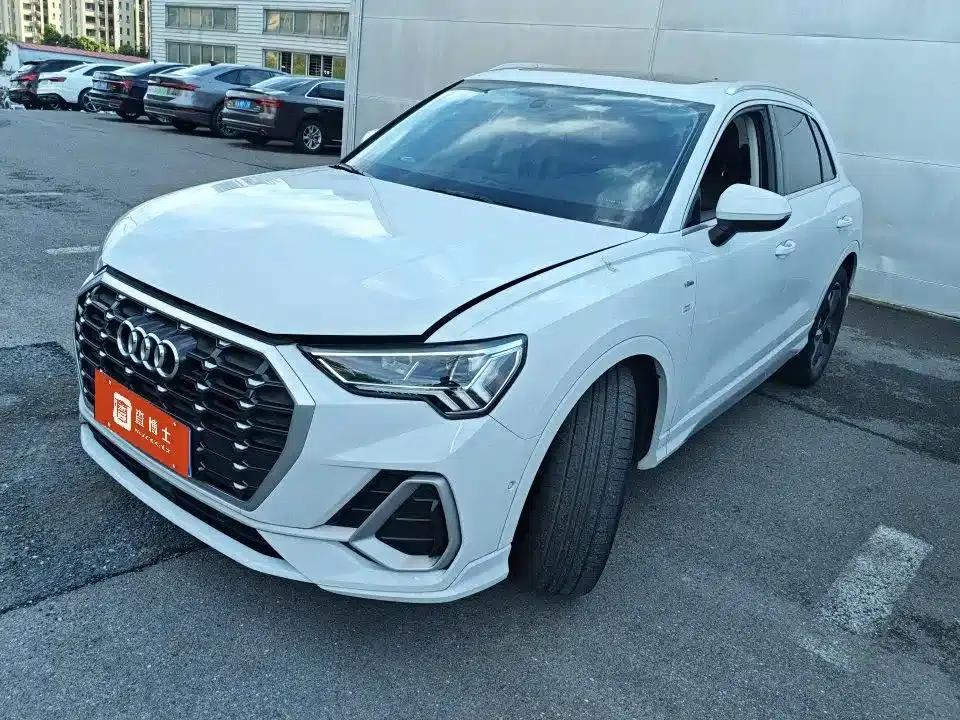 Audi Q3 2022 35 TFSI Fashion Dynamic Edition — миниатюра 1