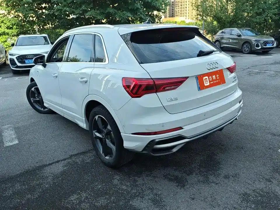 Audi Q3 2022 35 TFSI Fashion Dynamic Edition — миниатюра 3