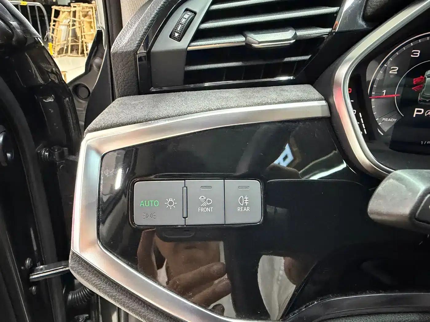 Audi Q3 2022 35 TFSI Fashion Dynamic Edition — миниатюра 23