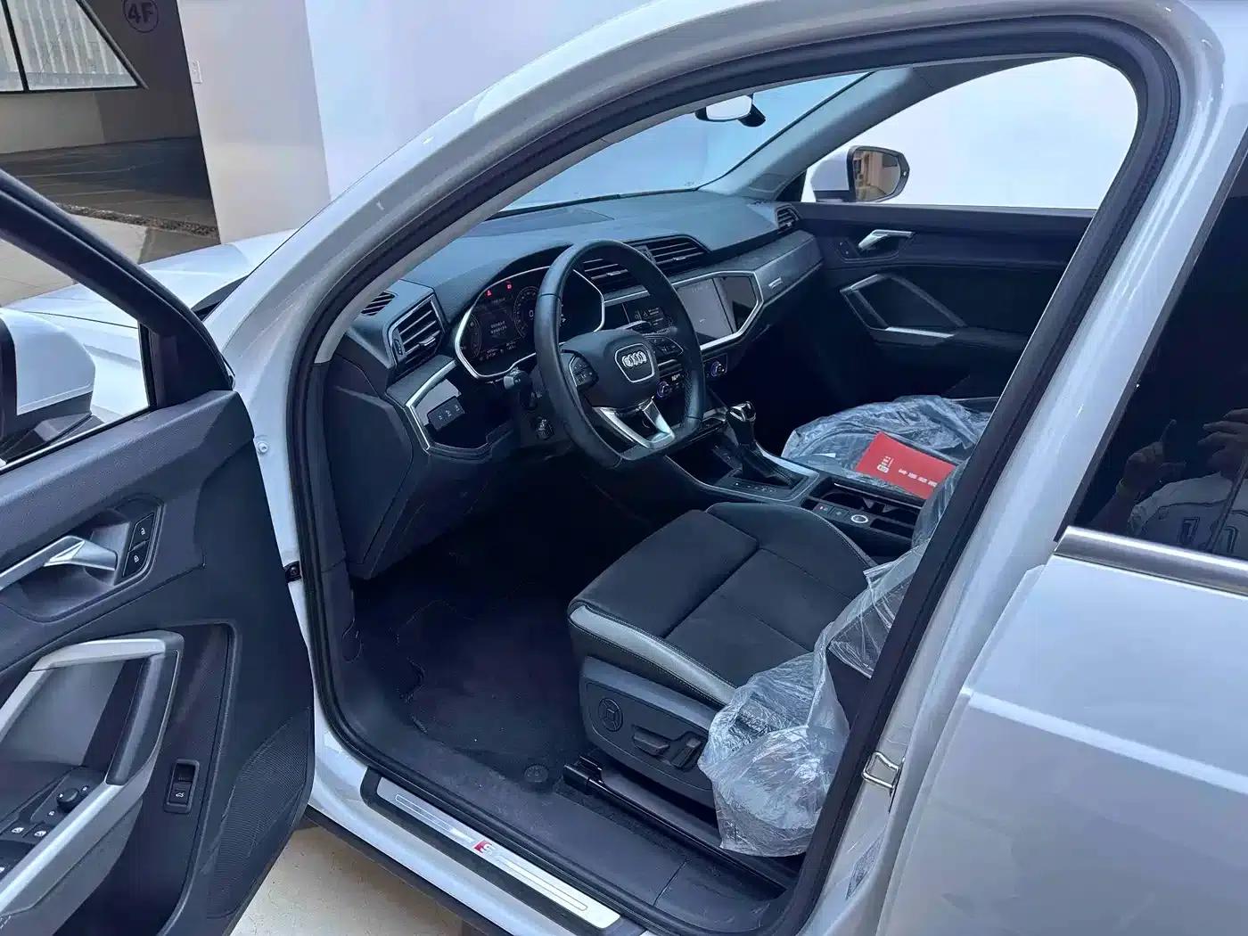 Audi Q3 2023 35 TFSI Fashion Dynamic (1.4T) — миниатюра 10