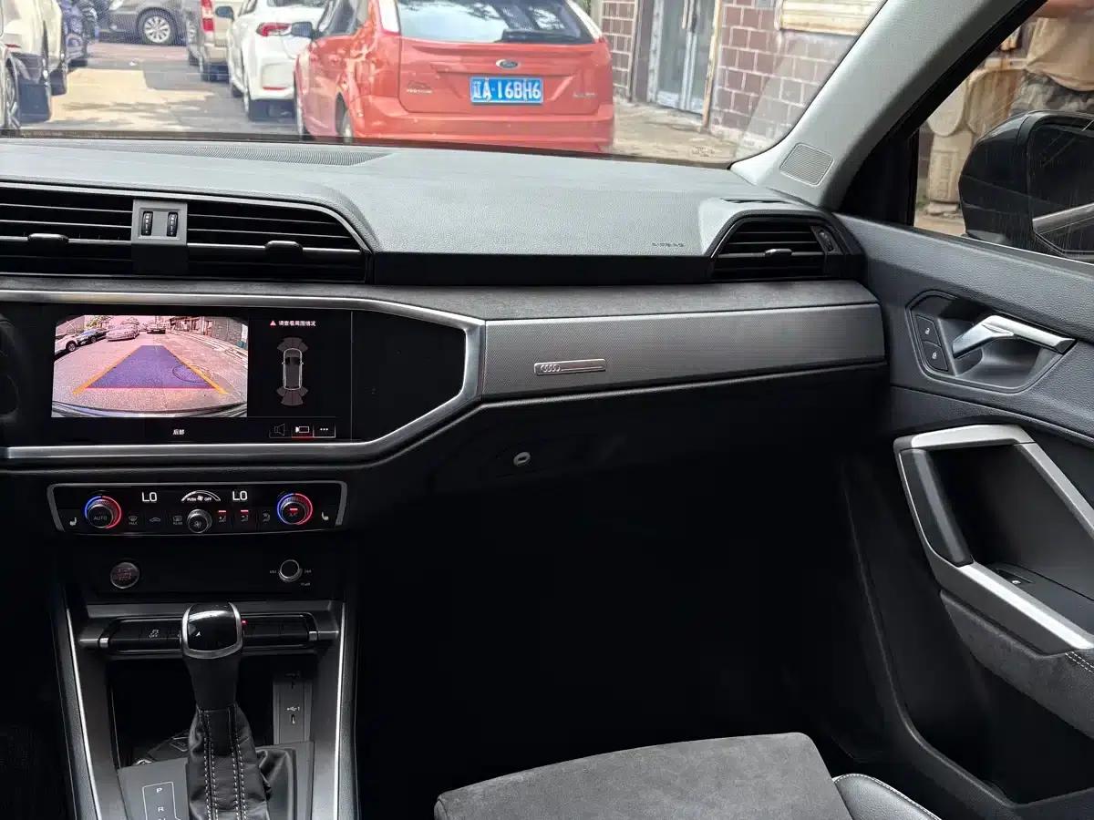 Audi Q3 2022 35 TFSI Progressive Dynamic — миниатюра 10