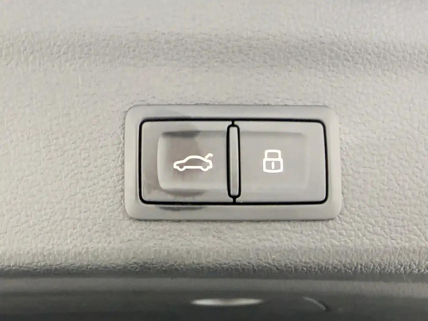 Audi Q3 2023 35 TFSI Fashion Dynamic (1.4T) — миниатюра 20