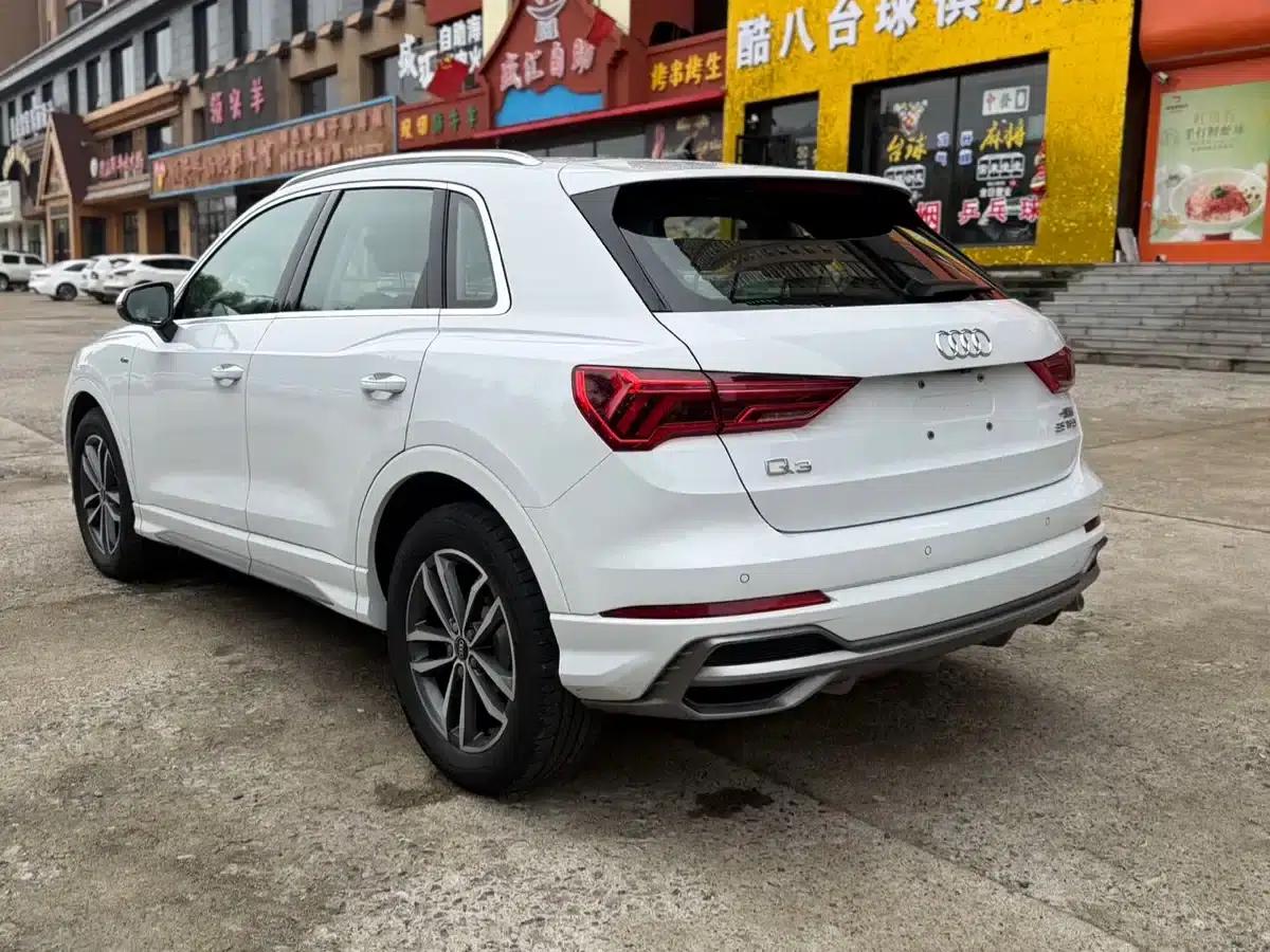 Audi Q3 2021 35 TFSI Fashion Dynamic Edition — миниатюра 4