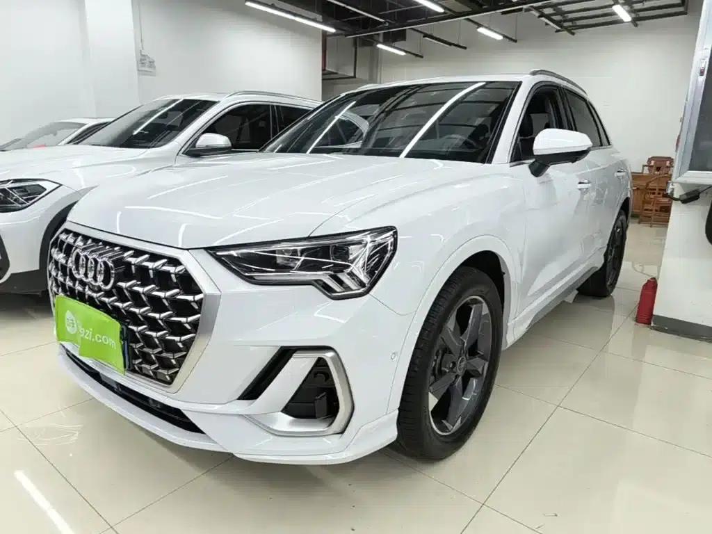Audi Q3 2024 35 TFSI Fashion Dynamic Edition — миниатюра 2