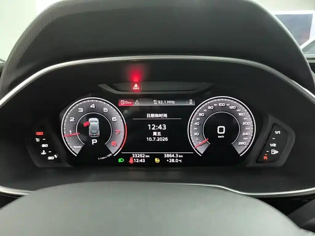 Audi Q3 2024 35 TFSI Fashion Dynamic Edition — миниатюра 12
