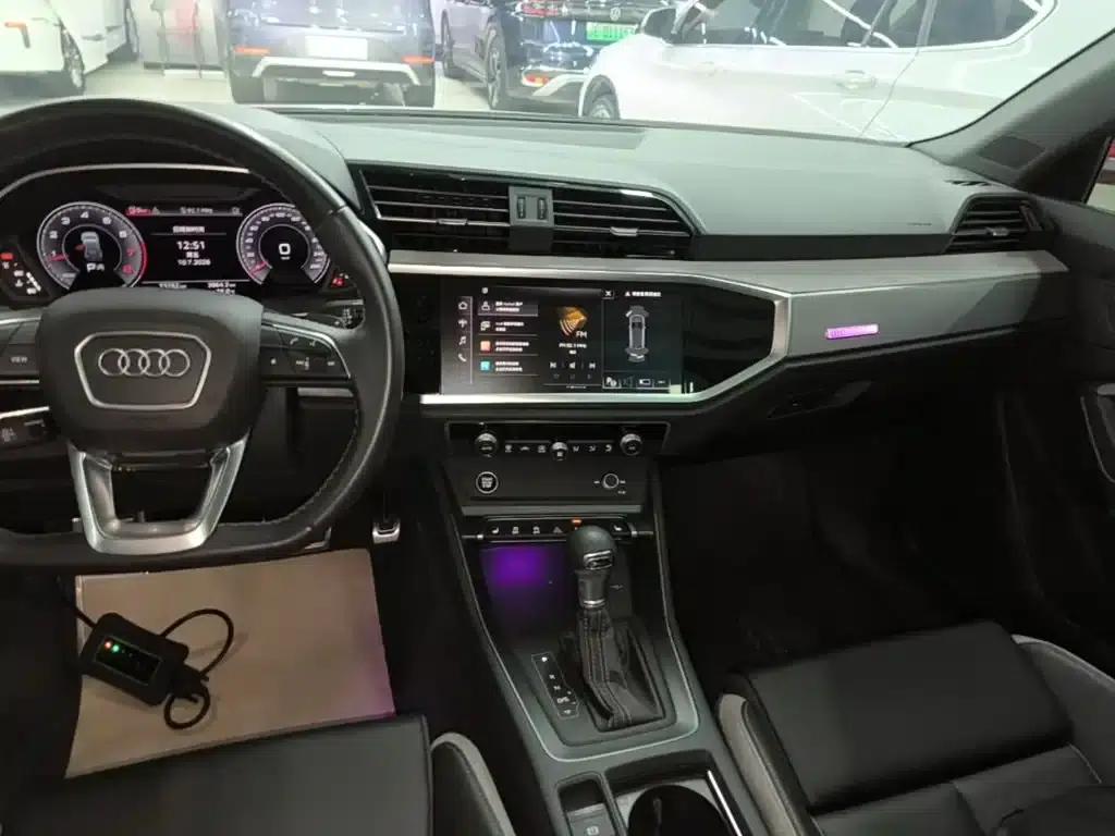 Audi Q3 2024 35 TFSI Fashion Dynamic Edition — миниатюра 13