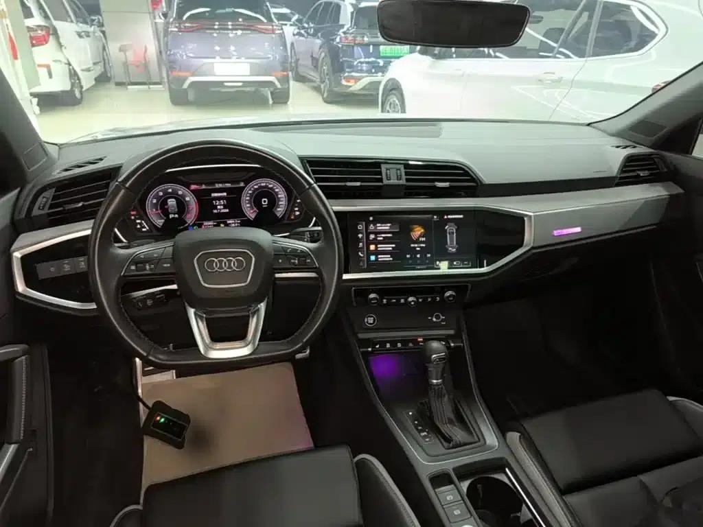Audi Q3 2024 35 TFSI Fashion Dynamic Edition — миниатюра 10