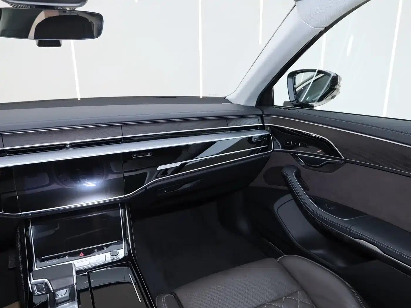 2023 Audi A8 A8L 50 TFSI quattro Premium Edition — миниатюра 20