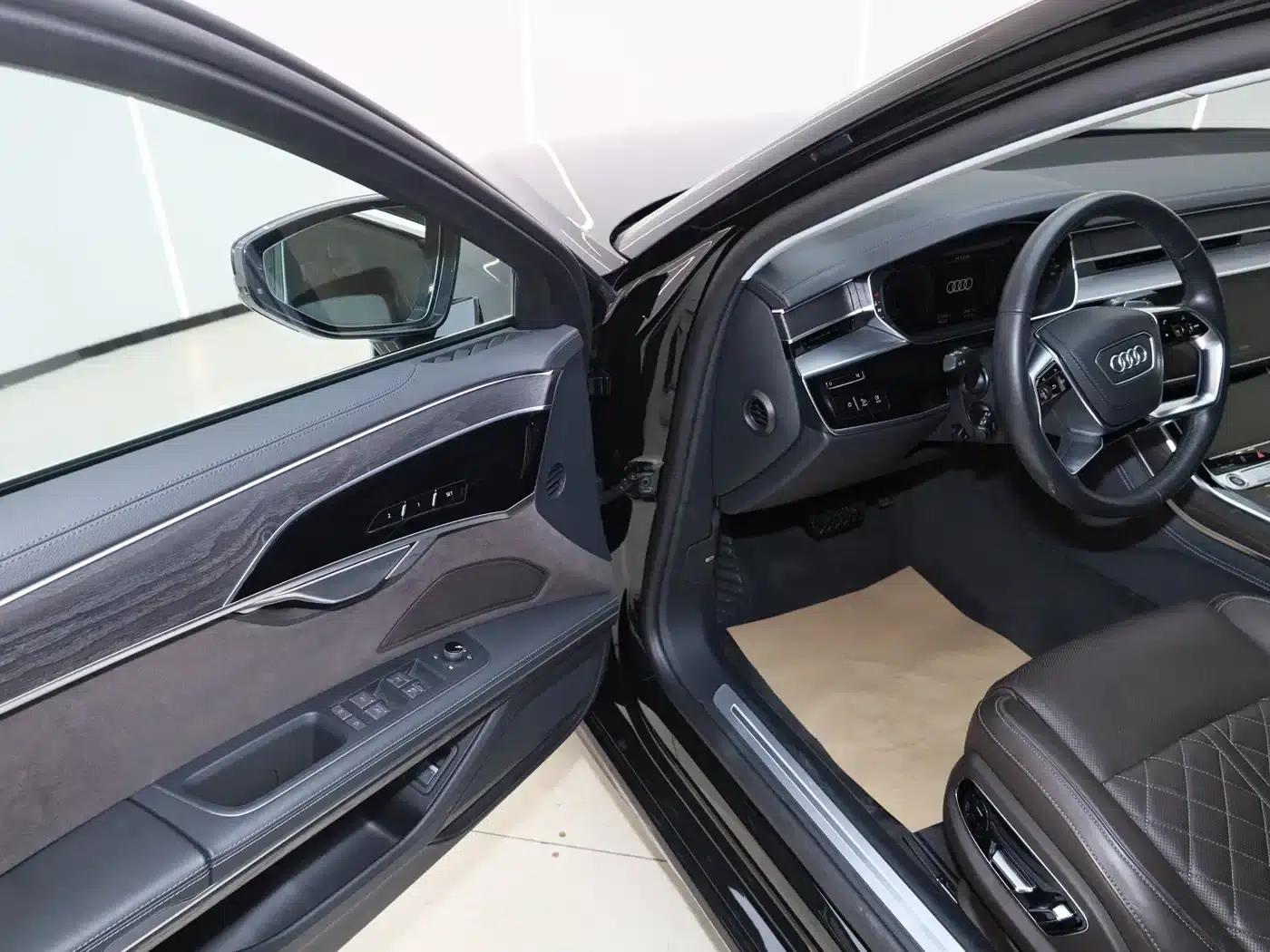 2023 Audi A8 A8L 50 TFSI quattro Premium Edition — миниатюра 26