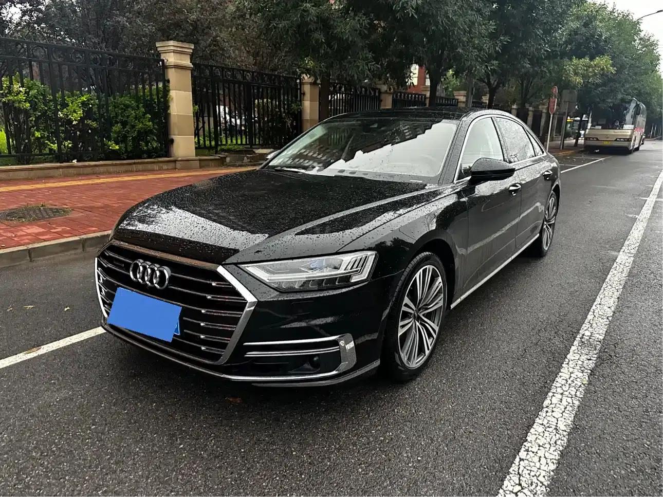2021 Audi A8 A8L 55 TFSI quattro Premium — миниатюра 1
