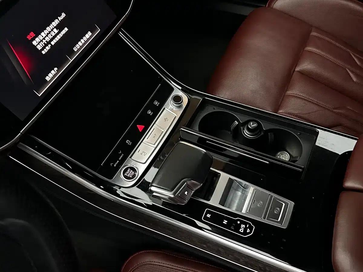 2021 Audi A8 A8L 55 TFSI quattro Premium — миниатюра 9