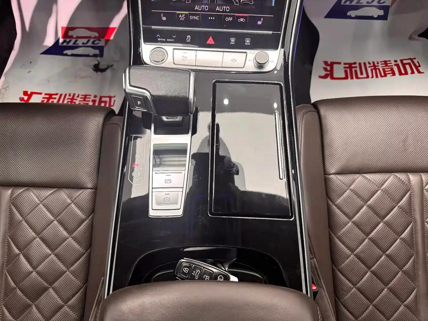 2021 Audi A8 A8L 50 TFSI quattro Comfort — миниатюра 10