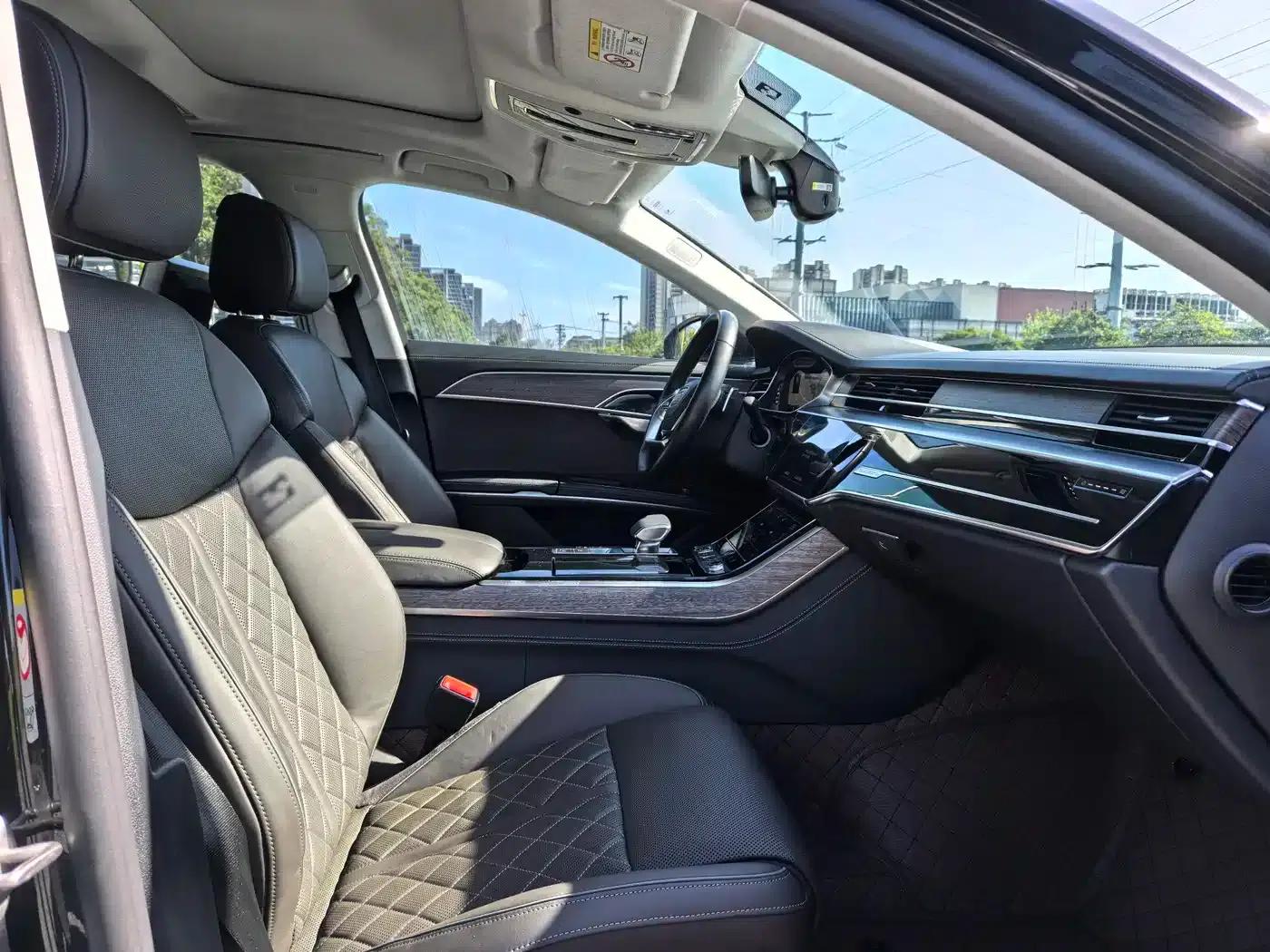 2023 Audi A8 A8L 55 TFSI quattro Flagship — миниатюра 12
