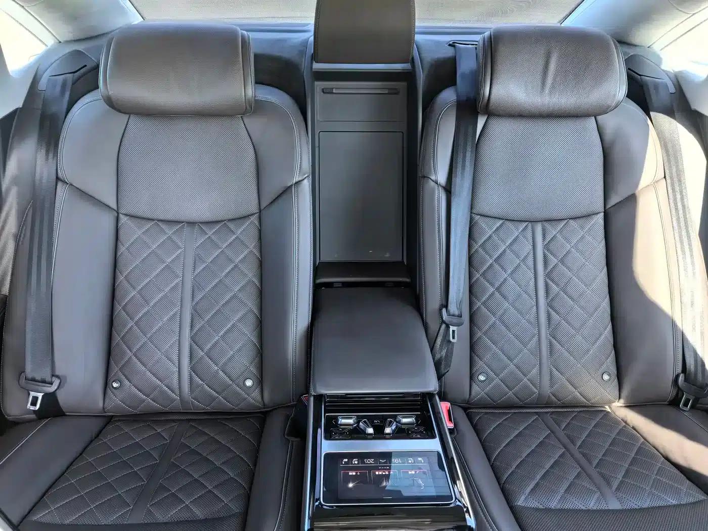 2023 Audi A8 A8L 55 TFSI quattro Flagship — миниатюра 13
