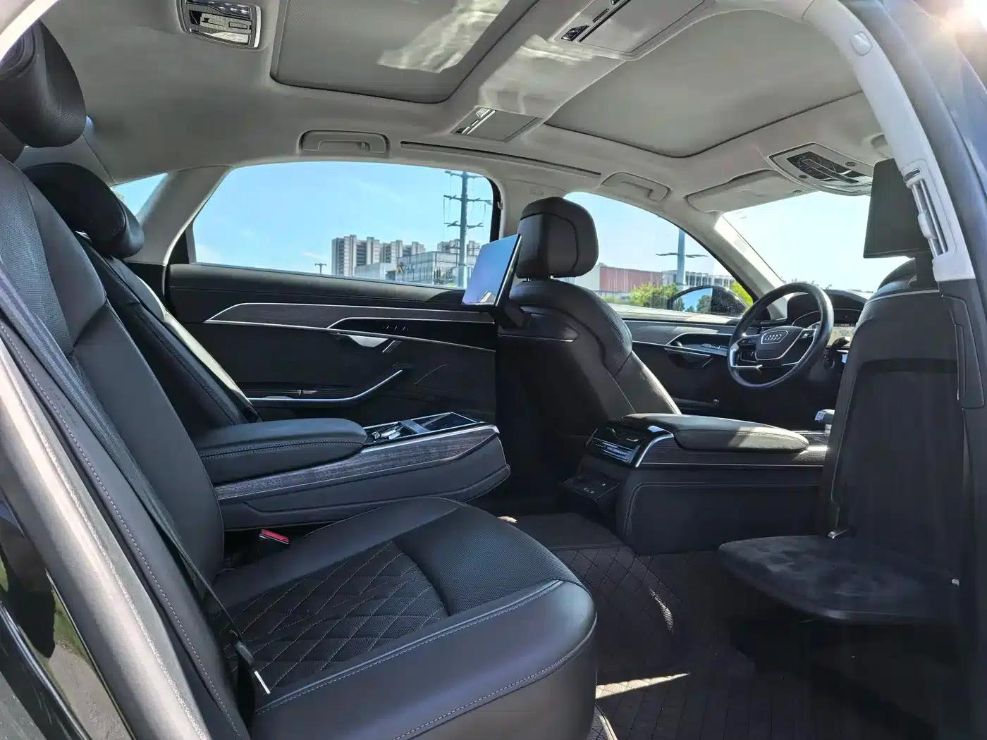 2023 Audi A8 A8L 55 TFSI quattro Flagship — миниатюра 14