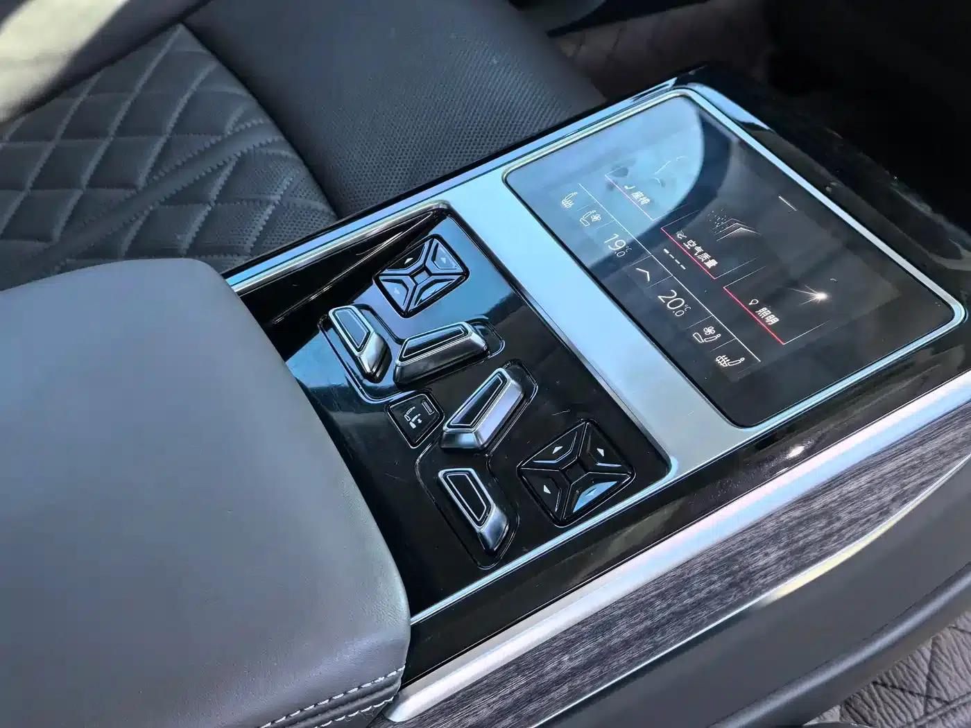 2023 Audi A8 A8L 55 TFSI quattro Flagship — миниатюра 15