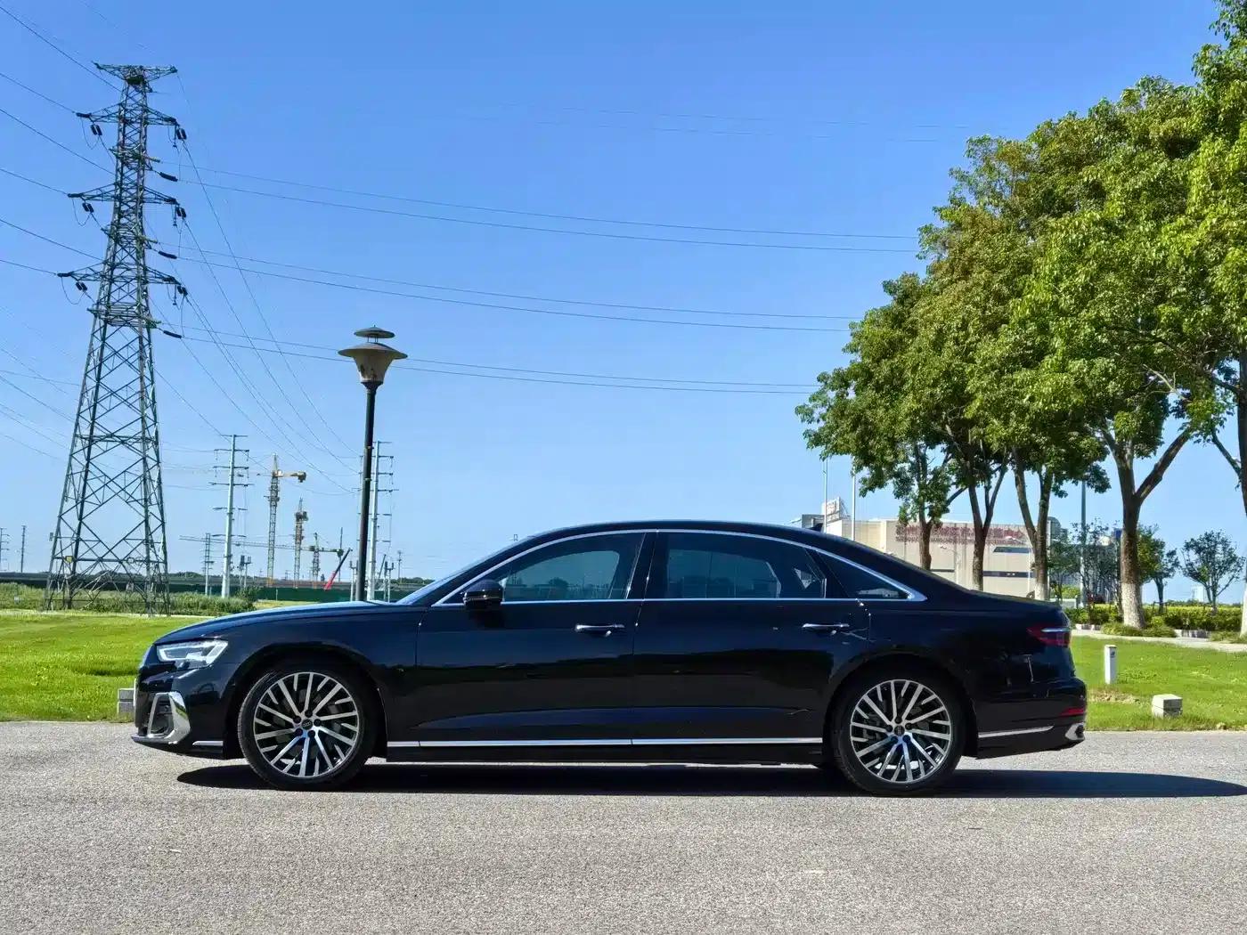 2023 Audi A8 A8L 55 TFSI quattro Flagship — миниатюра 4