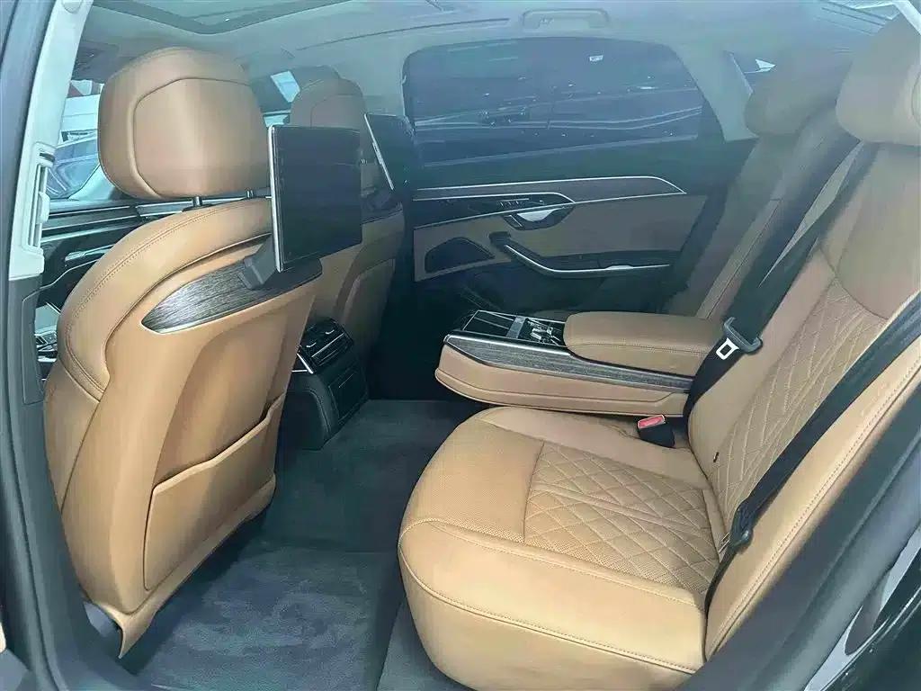 2024 Audi A8 A8L 55 TFSI quattro Flagship — миниатюра 11