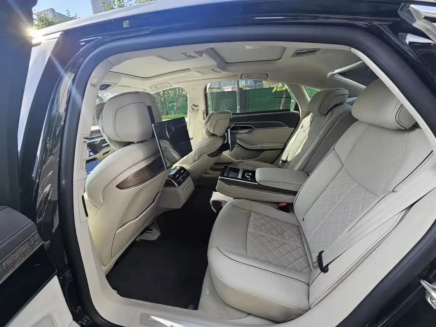 2024 Audi A8 A8L 55 TFSI quattro Flagship — миниатюра 4