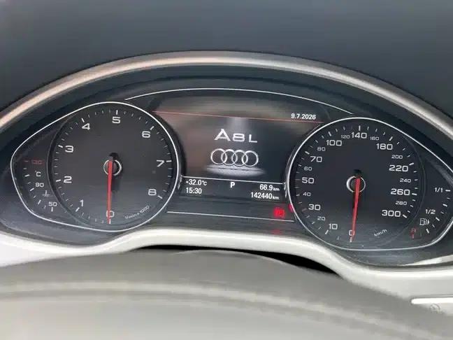 2014 Audi A8 A8L 6.3 FSI W12 quattro Flagship Model — миниатюра 10