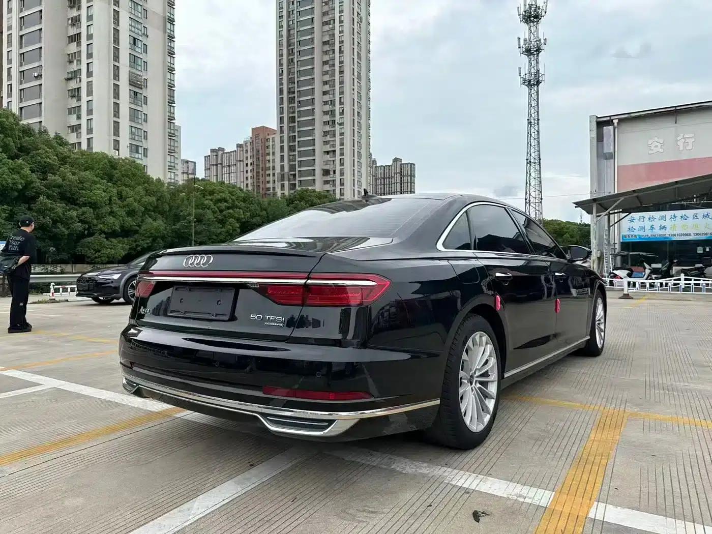 2022 Audi A8 A8L 50 TFSI quattro Comfort Edition — миниатюра 11