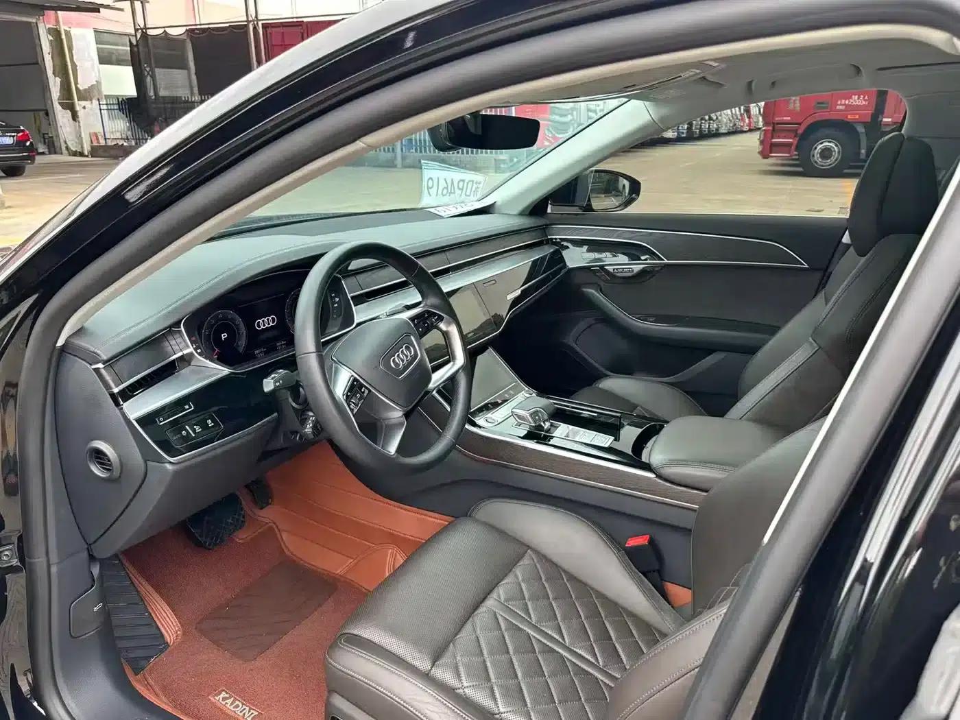 2022 Audi A8 A8L 50 TFSI quattro Comfort Edition — миниатюра 4