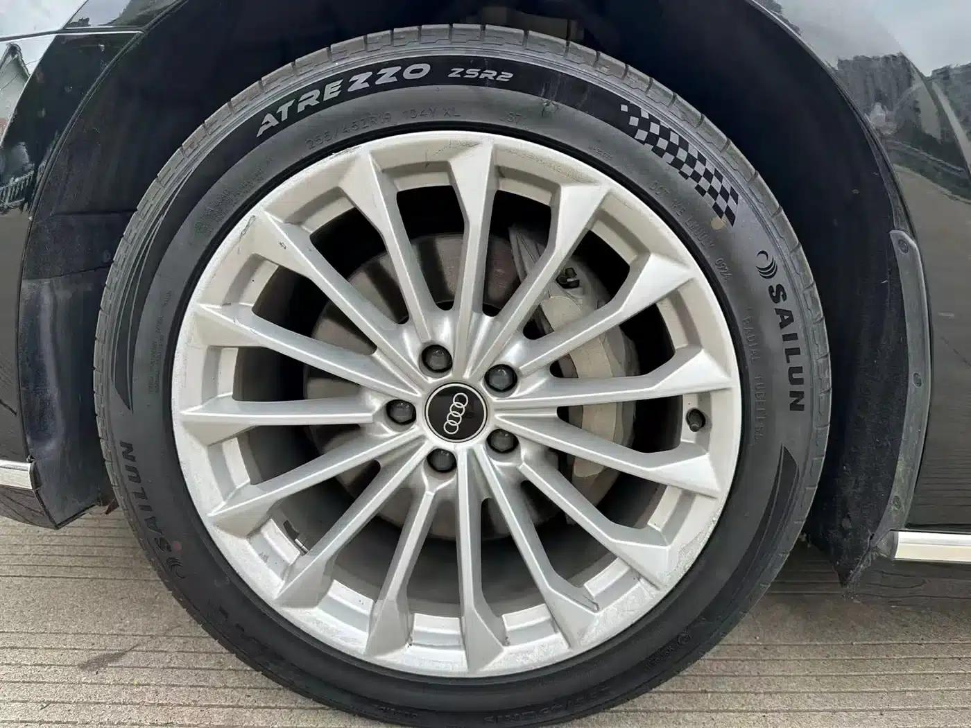 2022 Audi A8 A8L 50 TFSI quattro Comfort Edition — миниатюра 8