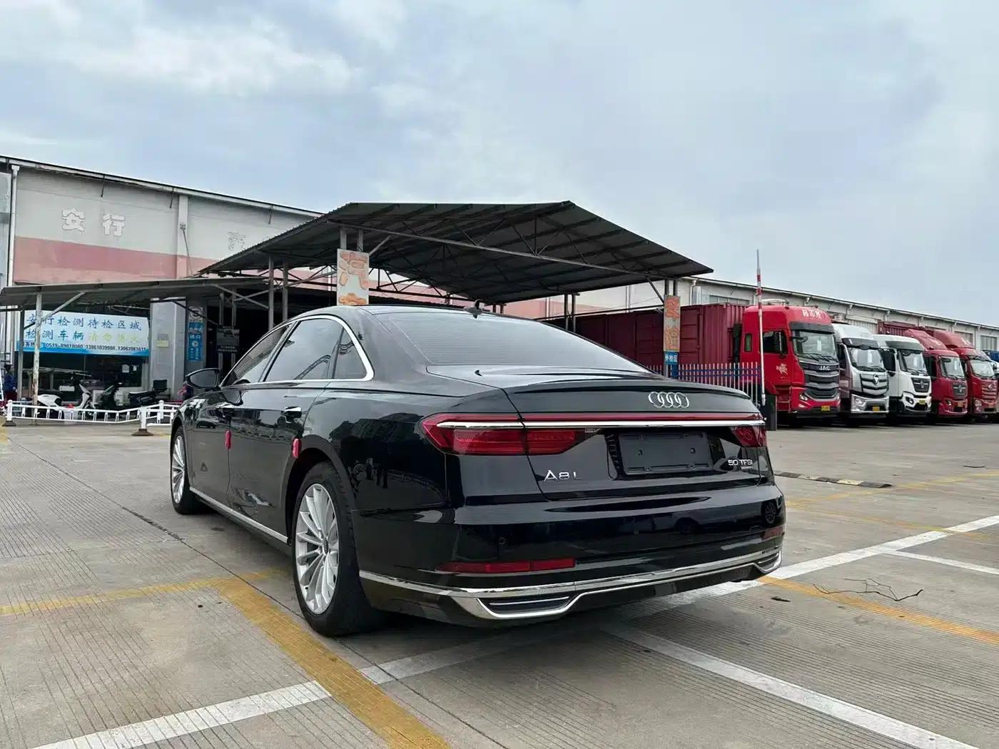 2022 Audi A8 A8L 50 TFSI quattro Comfort Edition — миниатюра 9