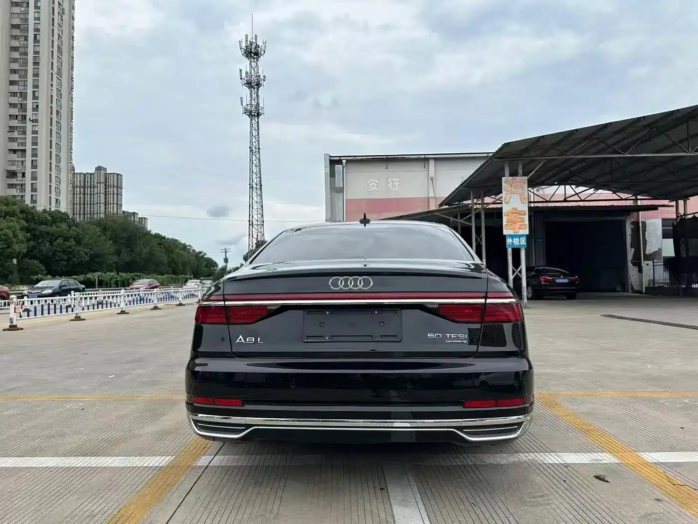 2022 Audi A8 A8L 50 TFSI quattro Comfort Edition — миниатюра 10