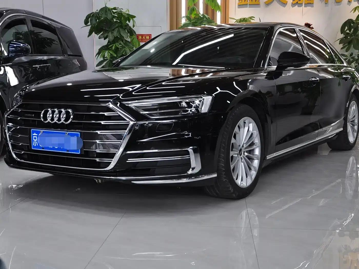 2021 Audi A8 A8L 50 TFSI quattro Comfort — миниатюра 1