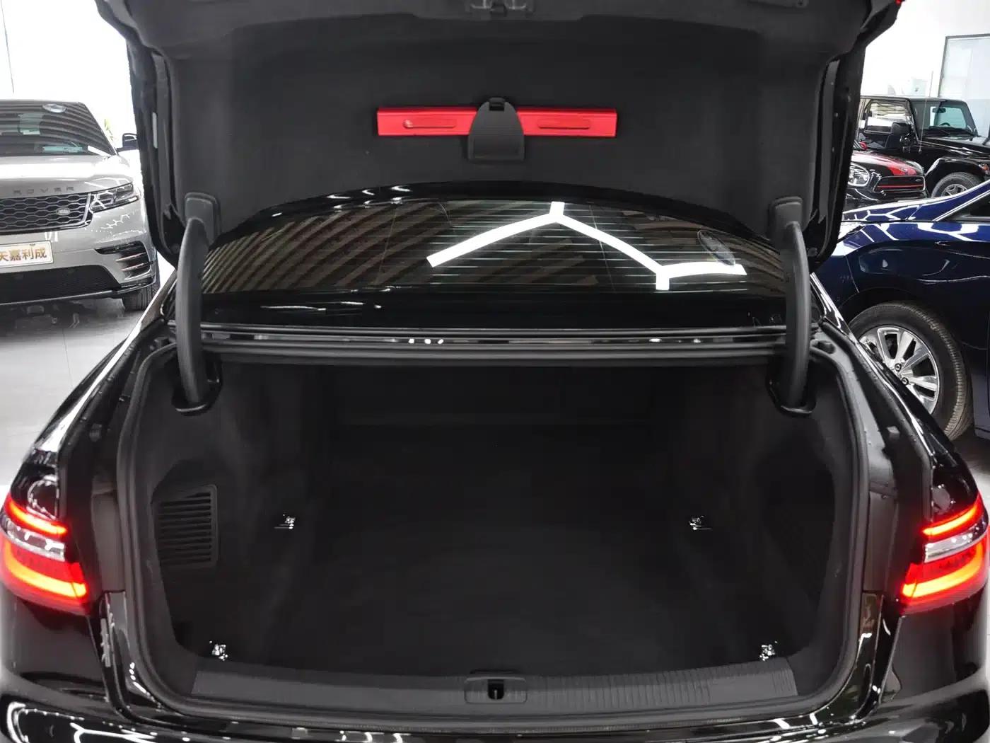 2021 Audi A8 A8L 50 TFSI quattro Comfort — миниатюра 15