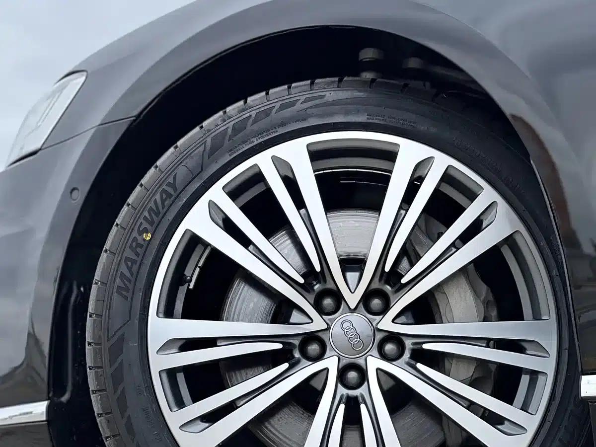 Audi A8 2019 Plus A8L 55 TFSI quattro Premium — миниатюра 16