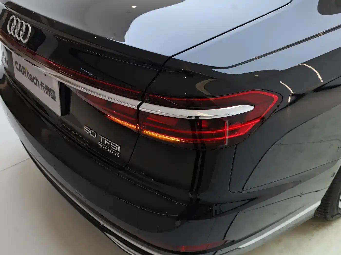 2023 Audi A8 A8L 50 TFSI quattro Premium Edition — миниатюра 18