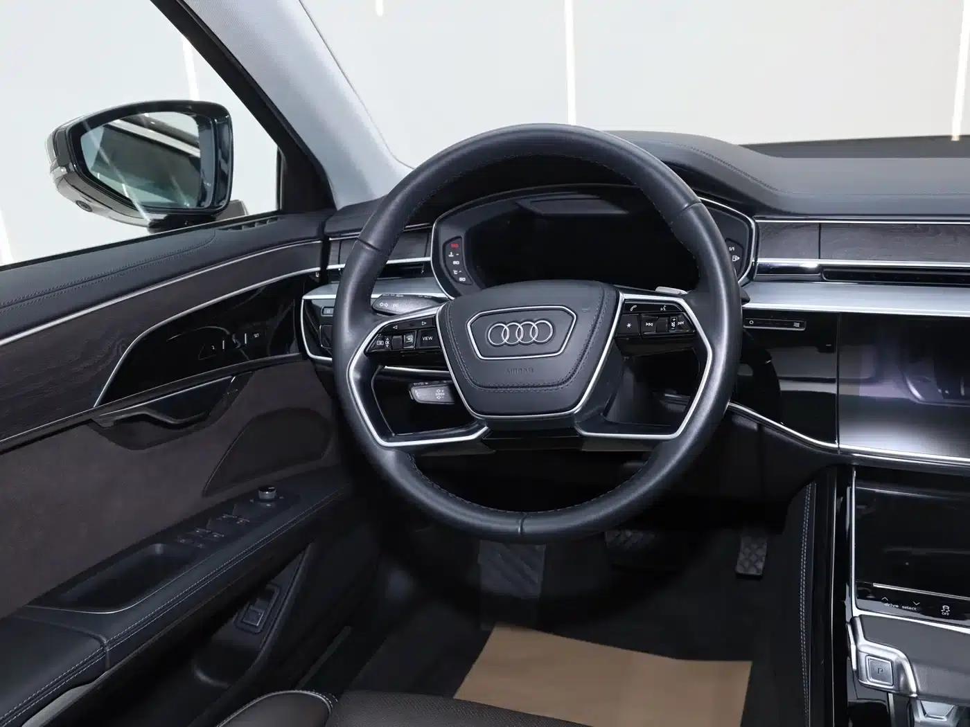 2023 Audi A8 A8L 50 TFSI quattro Premium Edition — миниатюра 27