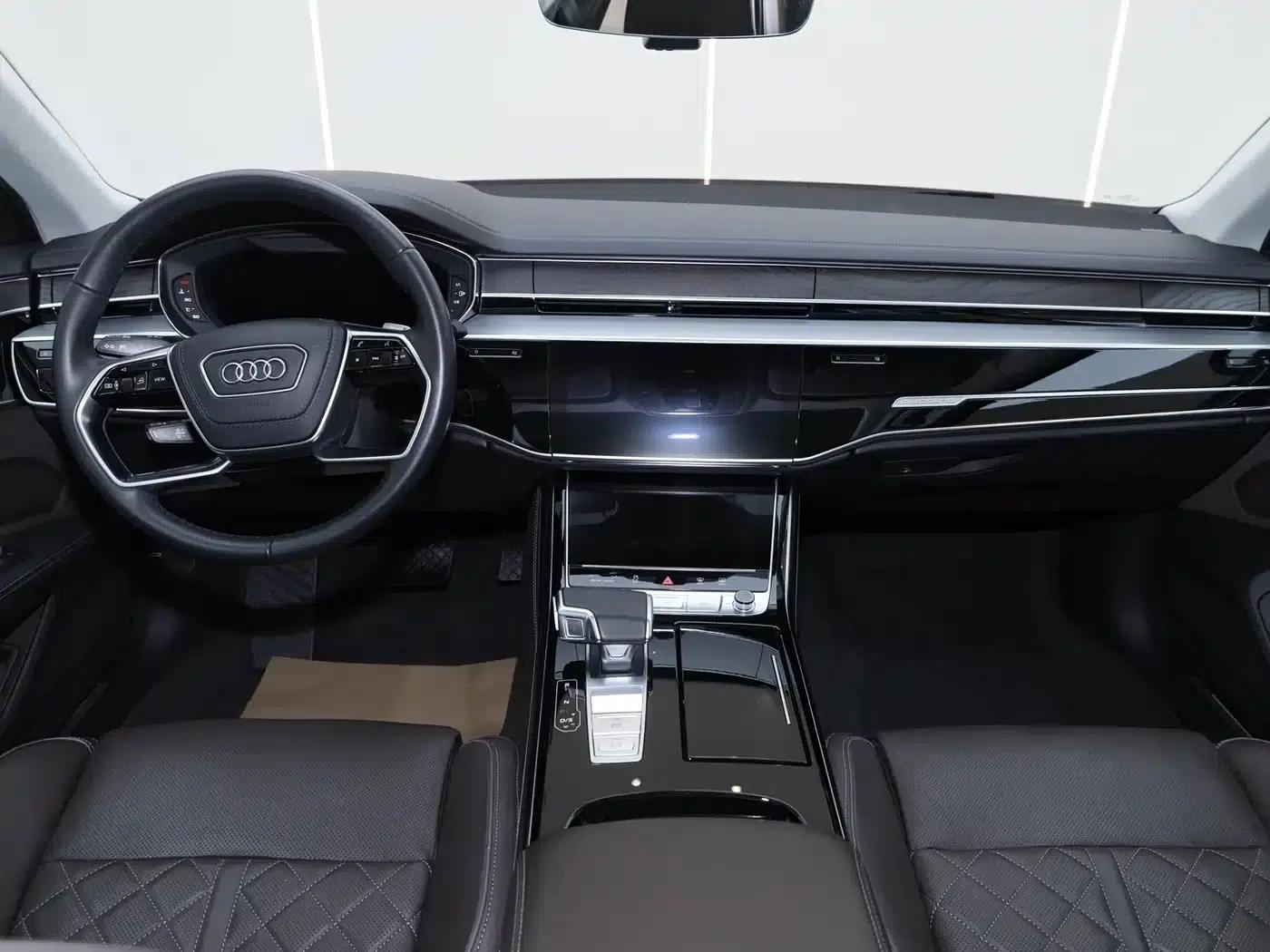 2023 Audi A8 A8L 50 TFSI quattro Premium Edition — миниатюра 32