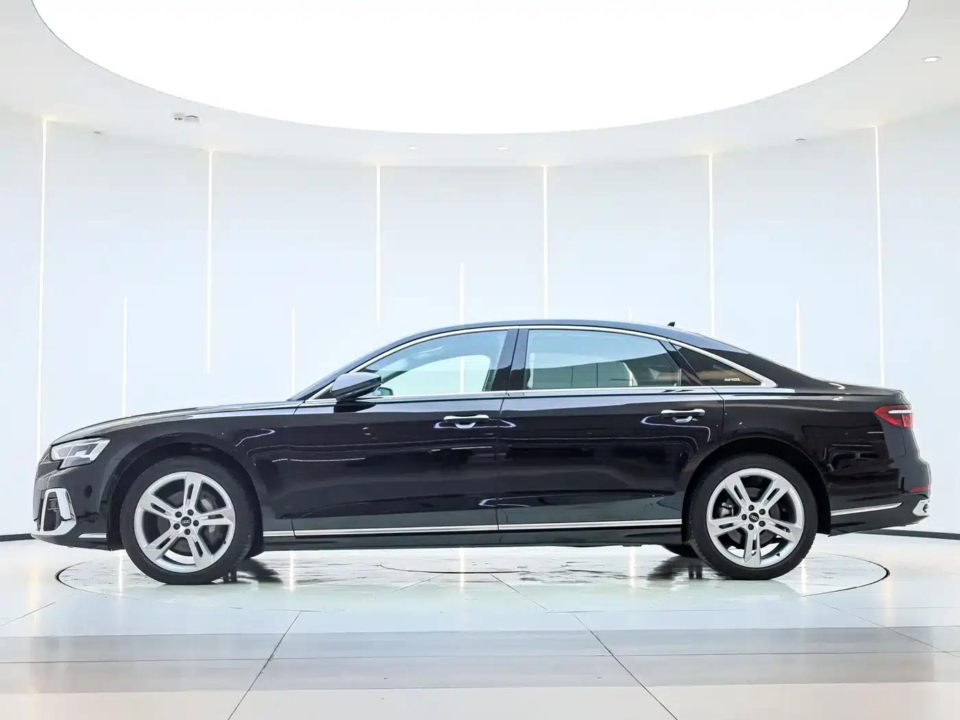 2023 Audi A8 A8L 50 TFSI quattro Premium Edition — миниатюра 8