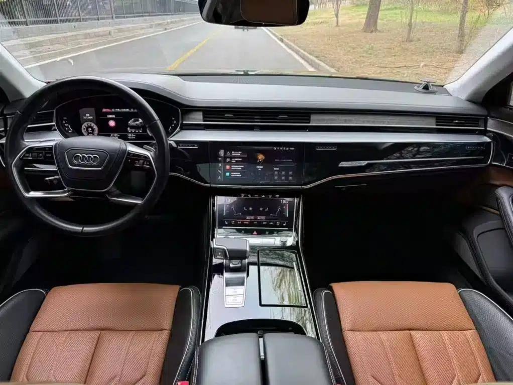 2021 Audi A8 A8L 60 TFSI quattro Premium — миниатюра 11