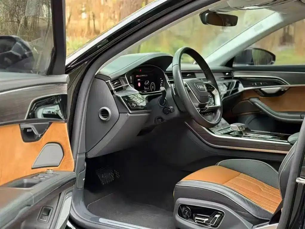 2021 Audi A8 A8L 60 TFSI quattro Premium — миниатюра 10