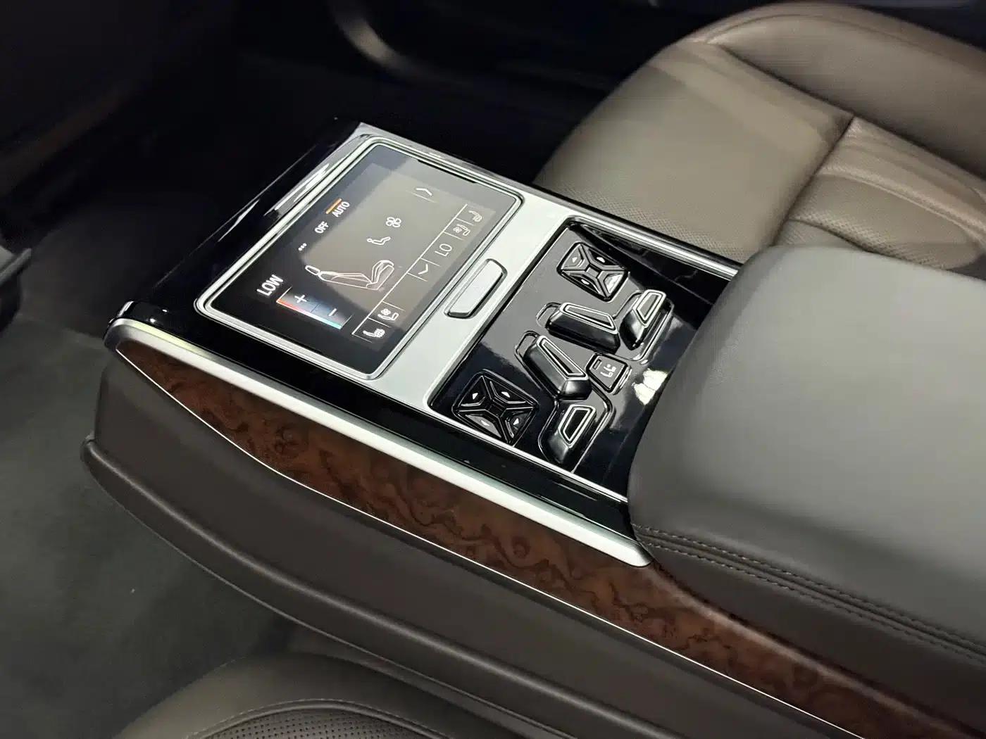 Audi A8 2019 Plus A8L 55 TFSI quattro Luxury — миниатюра 11