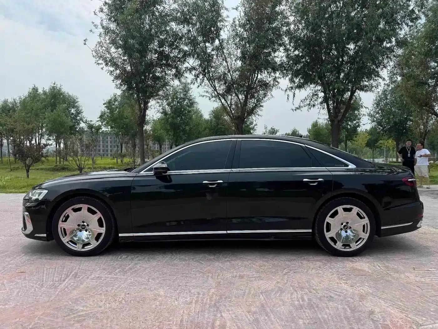 2023 Audi A8 A8L 50 TFSI quattro Premium Edition — миниатюра 11