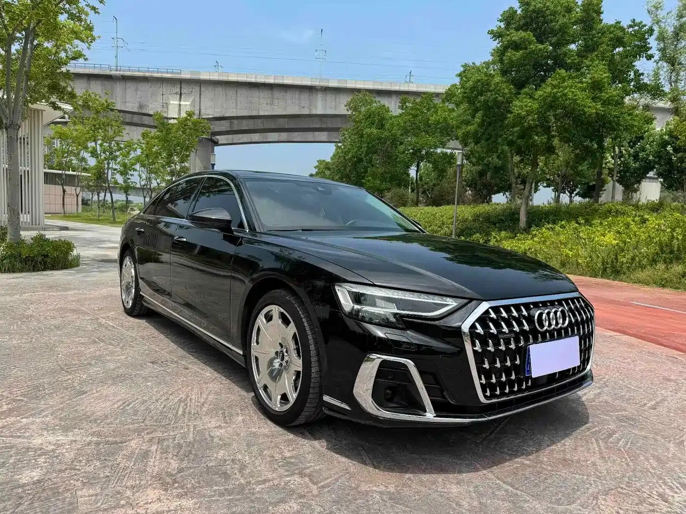 2023 Audi A8 A8L 50 TFSI quattro Premium Edition — миниатюра 3