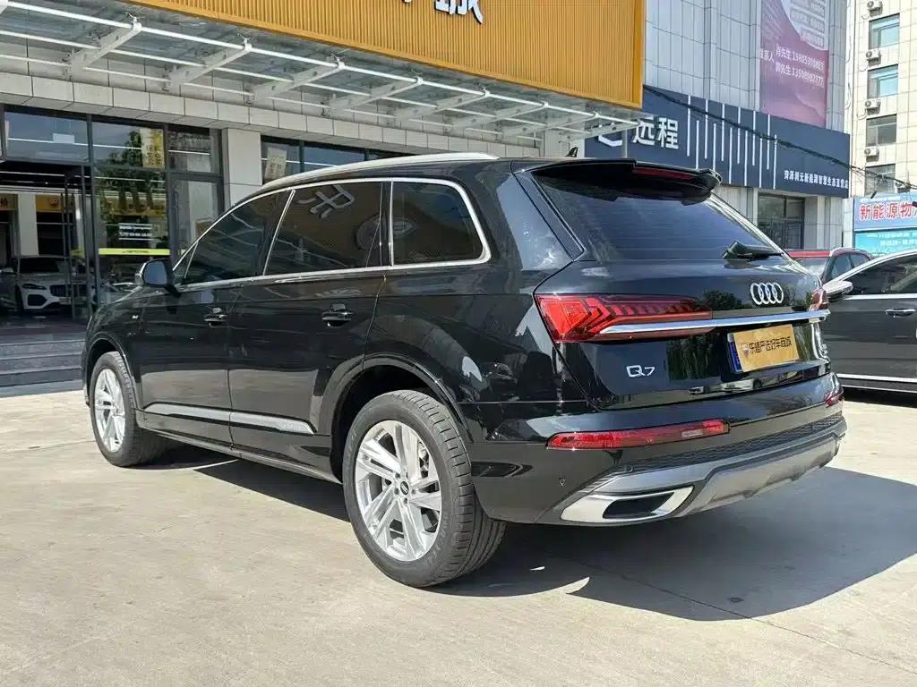 Audi Q7 2023 45 TFSI quattro S line Sport — миниатюра 6