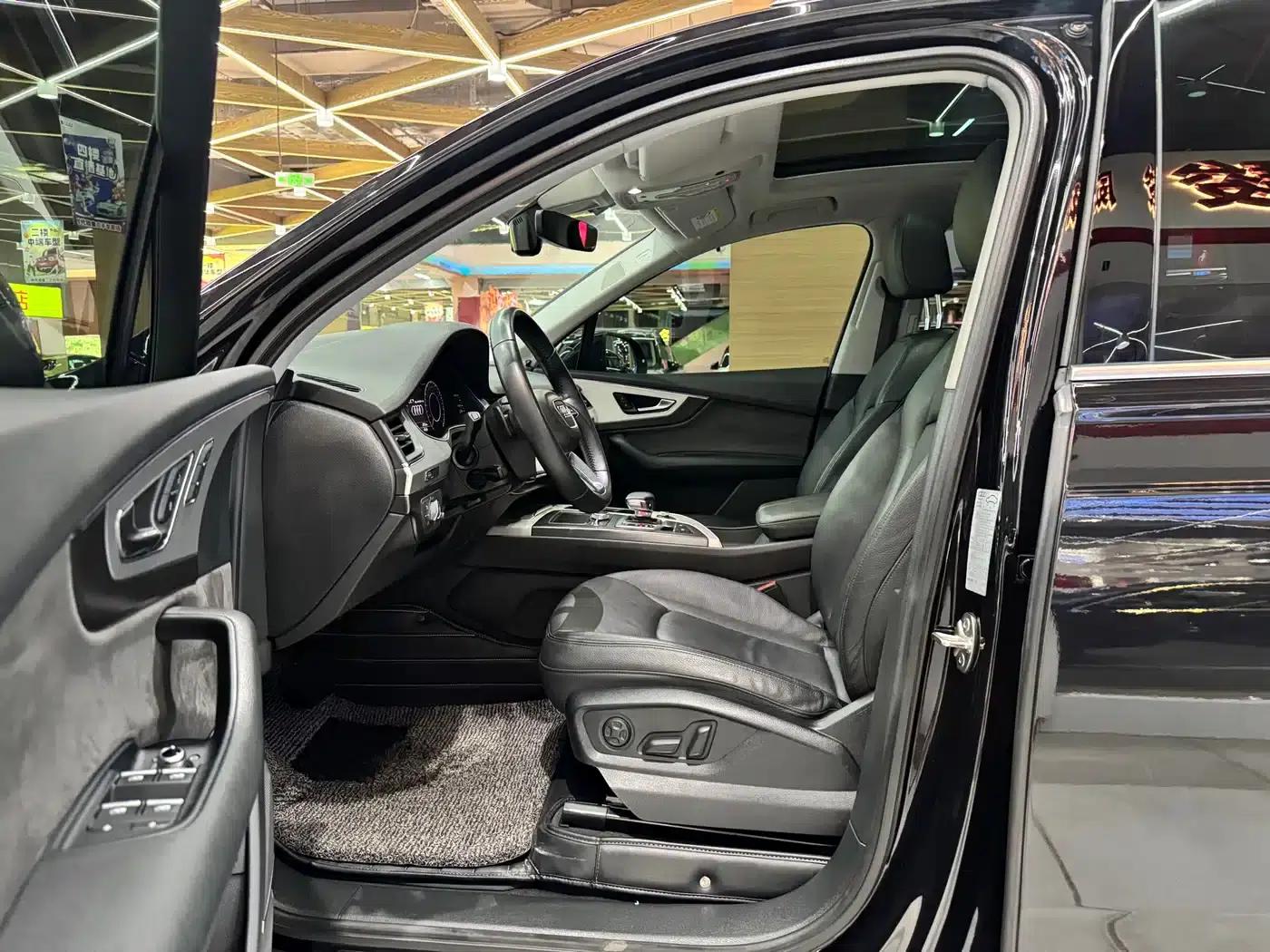 Audi Q7 2019 45 TFSI Comfort — миниатюра 6