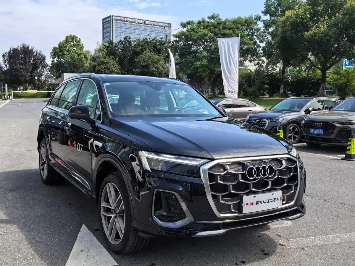 Audi Q7 2024 45 TFSI quattro S line Sport — миниатюра 3