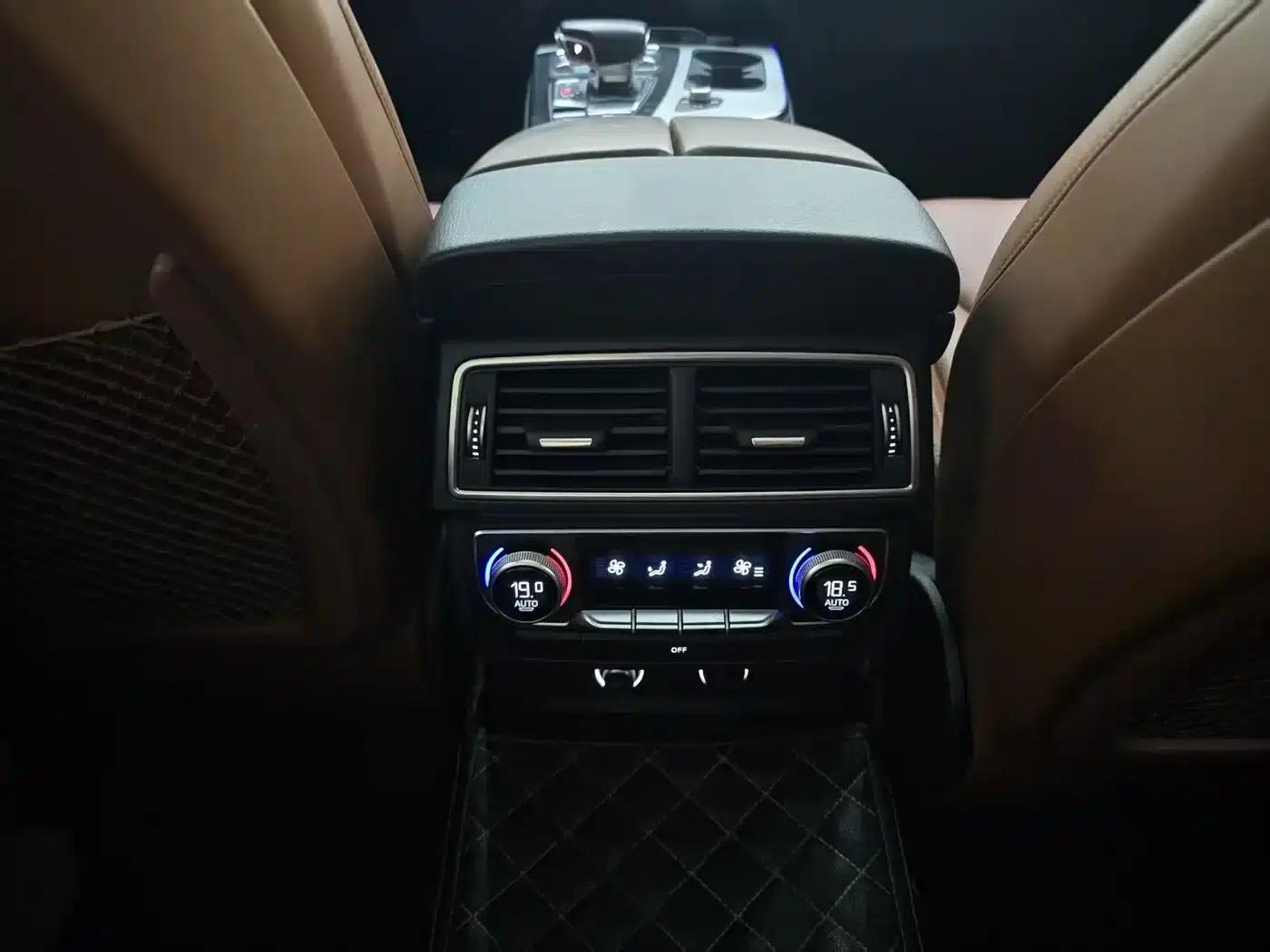 Audi Q7 2018 45 TFSI Premium — миниатюра 9