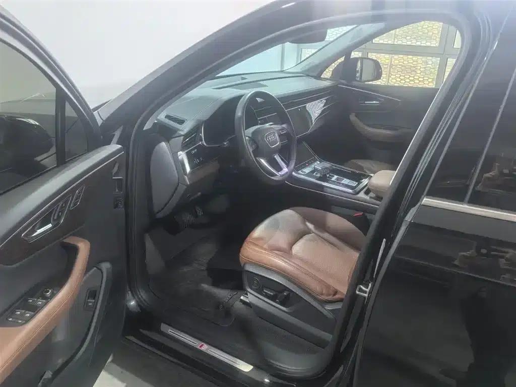 Audi Q7 2023 55 TFSI quattro S line Sport — миниатюра 7
