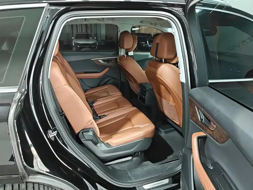 Audi Q7 2023 55 TFSI quattro S line Sport — миниатюра 10