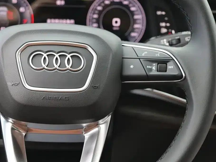 Audi Q7 2023 55 TFSI quattro S line Sport — миниатюра 19