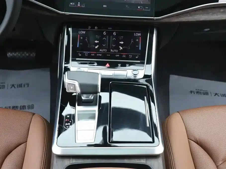 Audi Q7 2023 55 TFSI quattro S line Sport — миниатюра 21